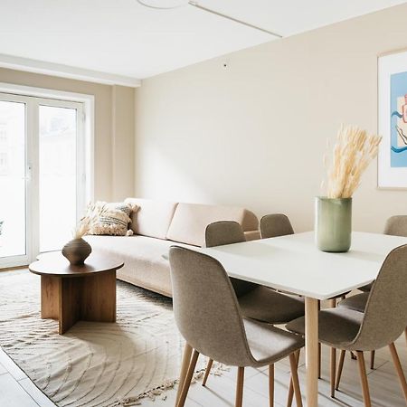 Stay Urban - Stylish Scandinavian Gem With French Balcony Берген Экстерьер фото