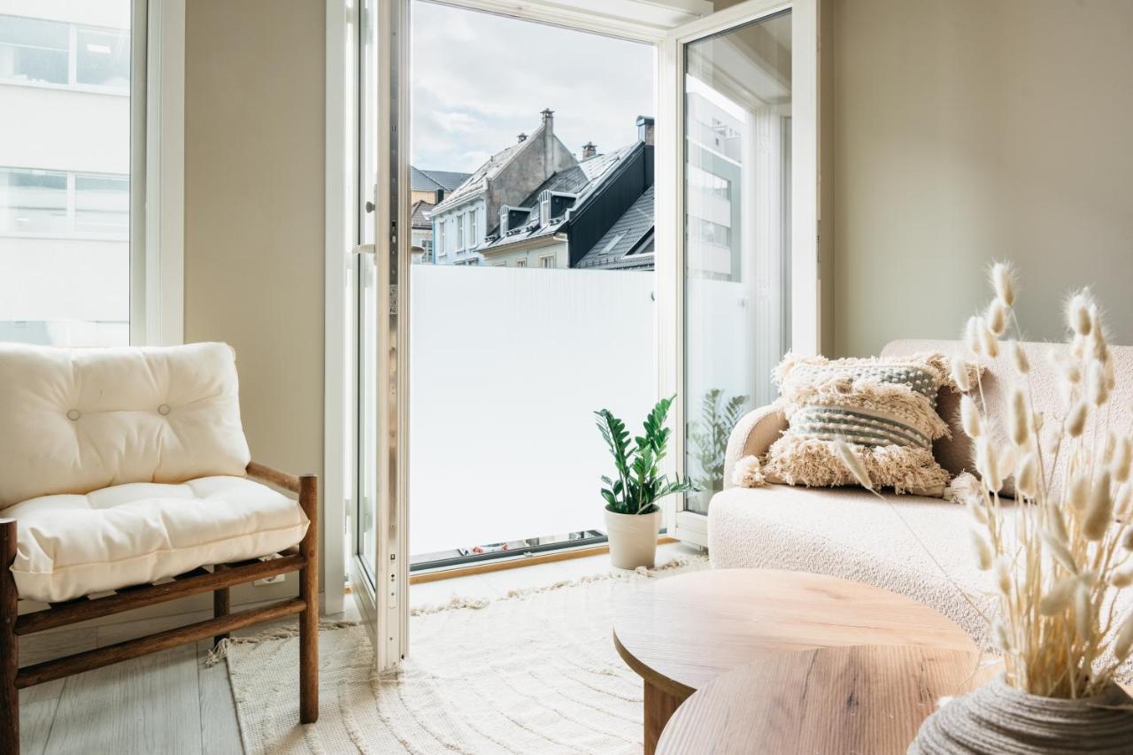 Stay Urban - Stylish Scandinavian Gem With French Balcony Берген Экстерьер фото